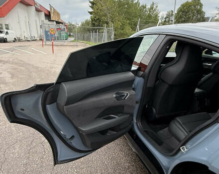 Сірий Ауді e-tron GT, об'ємом двигуна 0 л та пробігом 19 тис. км за 50000 $, фото 31 на Automoto.ua