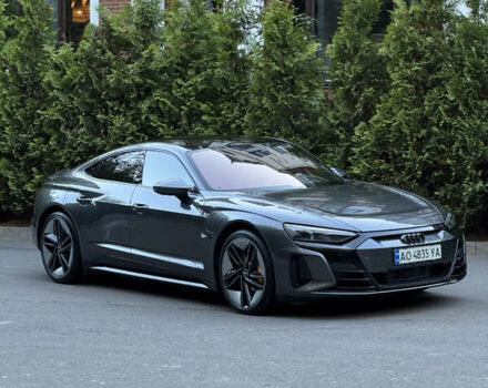 Серый Ауди e-tron GT, объемом двигателя 0 л и пробегом 71 тыс. км за 51999 $, фото 1 на Automoto.ua