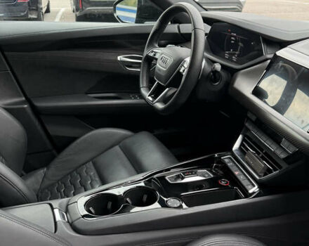 Сірий Ауді e-tron GT, об'ємом двигуна 0 л та пробігом 19 тис. км за 50000 $, фото 10 на Automoto.ua