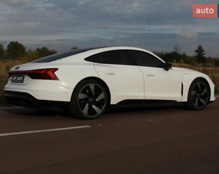 Серый Ауди e-tron GT, объемом двигателя 0 л и пробегом 43 тыс. км за 58800 $, фото 9 на Automoto.ua