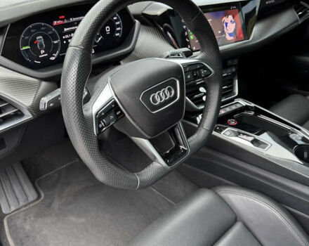 Серый Ауди e-tron GT, объемом двигателя 0 л и пробегом 68 тыс. км за 45500 $, фото 6 на Automoto.ua