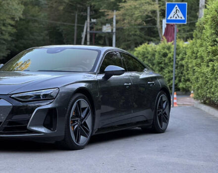 Серый Ауди e-tron GT, объемом двигателя 0 л и пробегом 71 тыс. км за 51999 $, фото 8 на Automoto.ua