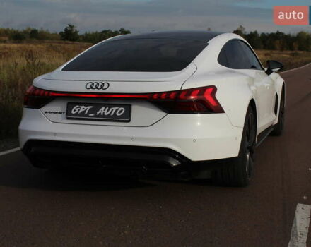 Серый Ауди e-tron GT, объемом двигателя 0 л и пробегом 43 тыс. км за 58800 $, фото 8 на Automoto.ua