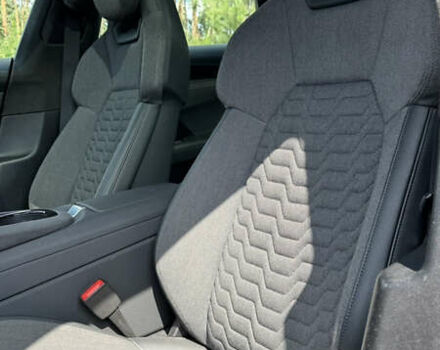 Серый Ауди e-tron GT, объемом двигателя 0 л и пробегом 90 тыс. км за 52800 $, фото 6 на Automoto.ua