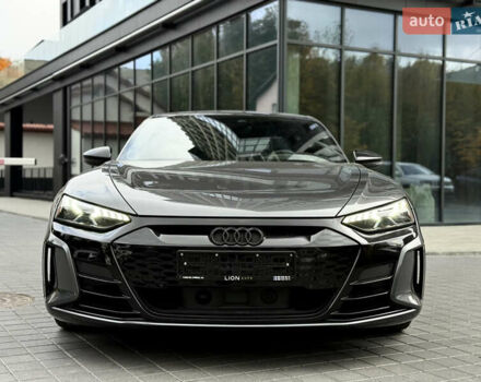 Серый Ауди e-tron GT, объемом двигателя 0 л и пробегом 94 тыс. км за 48900 $, фото 5 на Automoto.ua