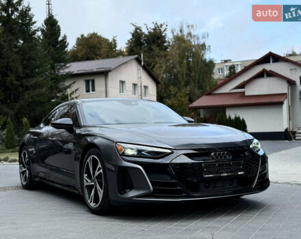 Серый Ауди e-tron GT, объемом двигателя 0 л и пробегом 94 тыс. км за 48900 $, фото 8 на Automoto.ua