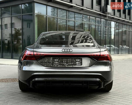 Серый Ауди e-tron GT, объемом двигателя 0 л и пробегом 94 тыс. км за 48900 $, фото 17 на Automoto.ua