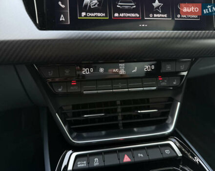 Серый Ауди e-tron GT, объемом двигателя 0 л и пробегом 94 тыс. км за 48900 $, фото 35 на Automoto.ua