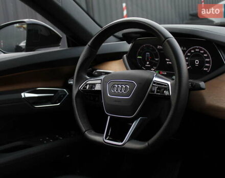 Сірий Ауді e-tron GT, об'ємом двигуна 0 л та пробігом 52 тис. км за 57700 $, фото 29 на Automoto.ua