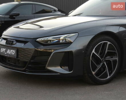 Сірий Ауді e-tron GT, об'ємом двигуна 0 л та пробігом 52 тис. км за 57700 $, фото 4 на Automoto.ua