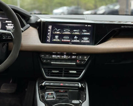 Серый Ауди e-tron GT, объемом двигателя 0 л и пробегом 14 тыс. км за 48500 $, фото 18 на Automoto.ua