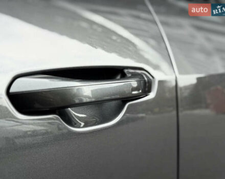 Серый Ауди e-tron GT, объемом двигателя 0 л и пробегом 94 тыс. км за 48900 $, фото 14 на Automoto.ua