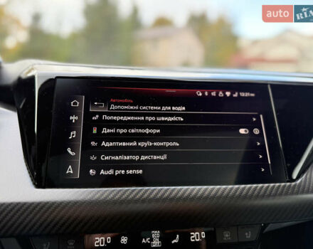 Серый Ауди e-tron GT, объемом двигателя 0 л и пробегом 94 тыс. км за 48900 $, фото 43 на Automoto.ua