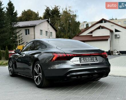 Серый Ауди e-tron GT, объемом двигателя 0 л и пробегом 94 тыс. км за 48900 $, фото 20 на Automoto.ua