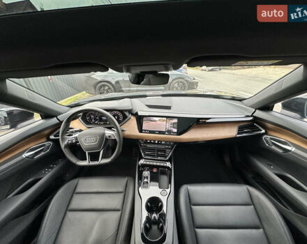 Сірий Ауді e-tron GT, об'ємом двигуна 0 л та пробігом 52 тис. км за 57700 $, фото 31 на Automoto.ua