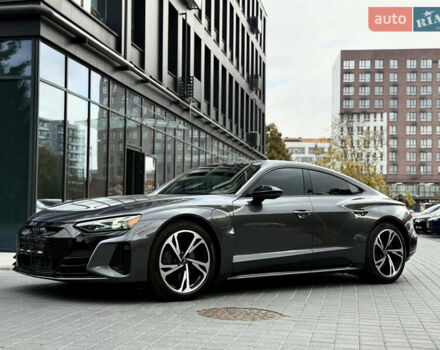 Серый Ауди e-tron GT, объемом двигателя 0 л и пробегом 94 тыс. км за 48900 $, фото 22 на Automoto.ua