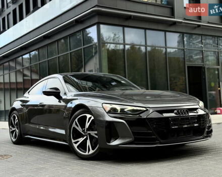 Серый Ауди e-tron GT, объемом двигателя 0 л и пробегом 94 тыс. км за 48900 $, фото 6 на Automoto.ua