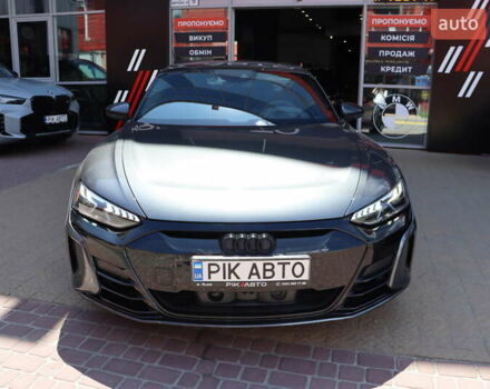 Серый Ауди e-tron GT, объемом двигателя 0 л и пробегом 17 тыс. км за 66900 $, фото 5 на Automoto.ua