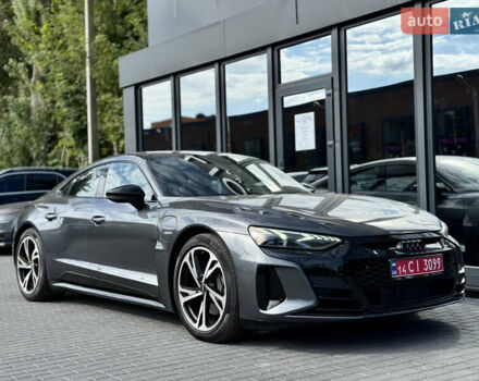 Серый Ауди e-tron GT, объемом двигателя 0 л и пробегом 94 тыс. км за 44500 $, фото 11 на Automoto.ua