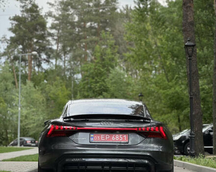 Серый Ауди e-tron GT, объемом двигателя 0 л и пробегом 14 тыс. км за 48500 $, фото 4 на Automoto.ua