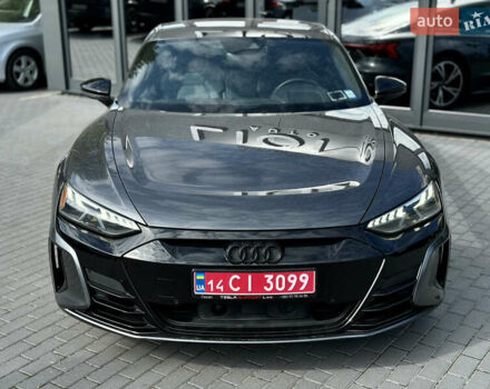 Серый Ауди e-tron GT, объемом двигателя 0 л и пробегом 94 тыс. км за 44500 $, фото 5 на Automoto.ua