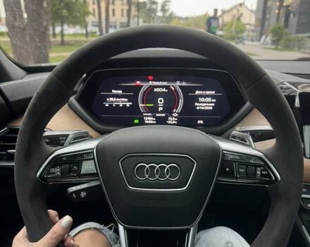 Серый Ауди e-tron GT, объемом двигателя 0 л и пробегом 14 тыс. км за 48500 $, фото 13 на Automoto.ua