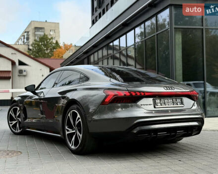 Серый Ауди e-tron GT, объемом двигателя 0 л и пробегом 94 тыс. км за 48900 $, фото 18 на Automoto.ua