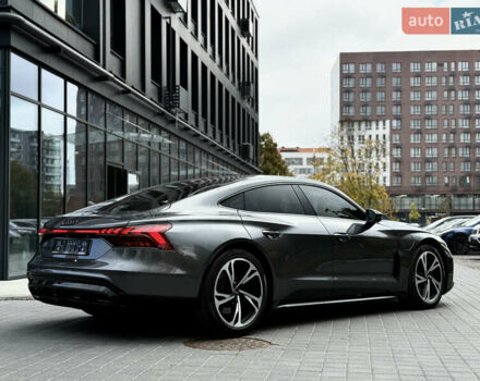 Серый Ауди e-tron GT, объемом двигателя 0 л и пробегом 94 тыс. км за 48900 $, фото 10 на Automoto.ua