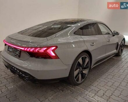 Серый Ауди e-tron GT, объемом двигателя 0 л и пробегом 77 тыс. км за 56500 $, фото 3 на Automoto.ua