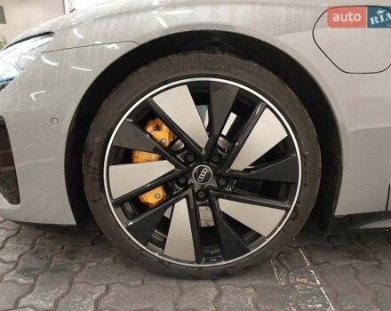 Серый Ауди e-tron GT, объемом двигателя 0 л и пробегом 77 тыс. км за 56500 $, фото 8 на Automoto.ua