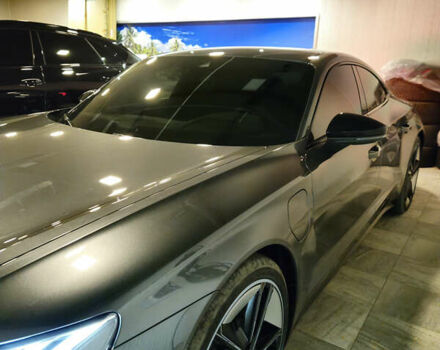 Серый Ауди e-tron GT, объемом двигателя 0 л и пробегом 5 тыс. км за 95000 $, фото 1 на Automoto.ua