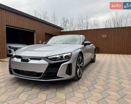 Серый Ауди e-tron GT, объемом двигателя 0 л и пробегом 4 тыс. км за 58900 $, фото 2 на Automoto.ua