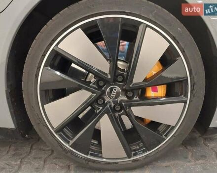 Серый Ауди e-tron GT, объемом двигателя 0 л и пробегом 77 тыс. км за 56500 $, фото 9 на Automoto.ua