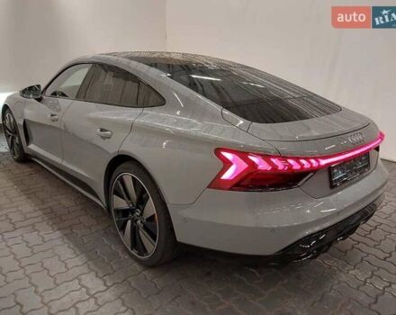Серый Ауди e-tron GT, объемом двигателя 0 л и пробегом 77 тыс. км за 56500 $, фото 2 на Automoto.ua