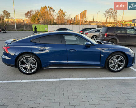 Синий Ауди e-tron GT, объемом двигателя 0 л и пробегом 59 тыс. км за 61000 $, фото 7 на Automoto.ua