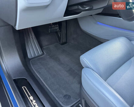 Синий Ауди e-tron GT, объемом двигателя 0 л и пробегом 59 тыс. км за 61000 $, фото 30 на Automoto.ua