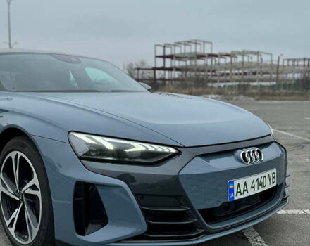 Синий Ауди e-tron GT, объемом двигателя 0 л и пробегом 76 тыс. км за 49000 $, фото 2 на Automoto.ua