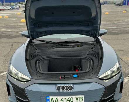 Синий Ауди e-tron GT, объемом двигателя 0 л и пробегом 76 тыс. км за 49000 $, фото 22 на Automoto.ua