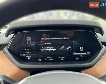 Синий Ауди e-tron GT, объемом двигателя 0 л и пробегом 76 тыс. км за 49000 $, фото 23 на Automoto.ua