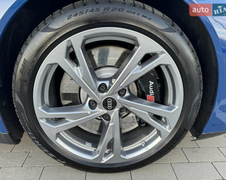 Синий Ауди e-tron GT, объемом двигателя 0 л и пробегом 59 тыс. км за 61000 $, фото 9 на Automoto.ua