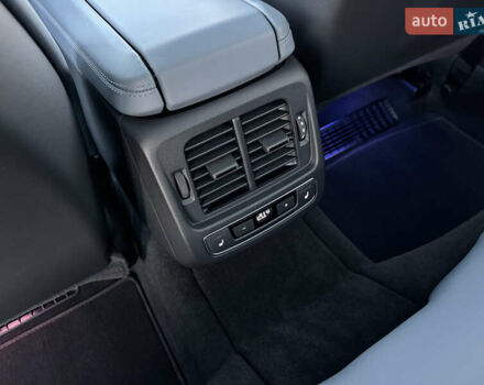 Синий Ауди e-tron GT, объемом двигателя 0 л и пробегом 59 тыс. км за 61000 $, фото 37 на Automoto.ua