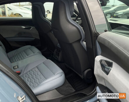 Синий Ауди e-tron GT, объемом двигателя 94 л и пробегом 23 тыс. км за 59999 $, фото 29 на Automoto.ua