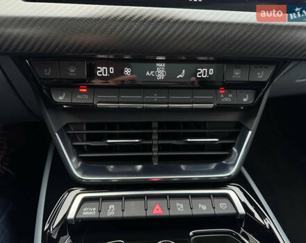 Синий Ауди e-tron GT, объемом двигателя 0 л и пробегом 59 тыс. км за 61000 $, фото 26 на Automoto.ua