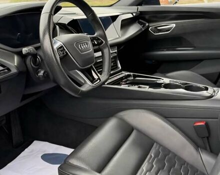 Зелений Ауді e-tron GT, об'ємом двигуна 0 л та пробігом 57 тис. км за 62000 $, фото 7 на Automoto.ua