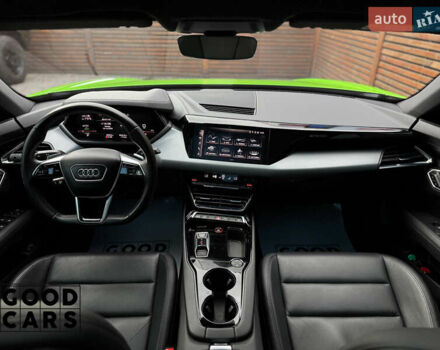 Зеленый Ауди e-tron GT, объемом двигателя 0 л и пробегом 58 тыс. км за 57000 $, фото 34 на Automoto.ua