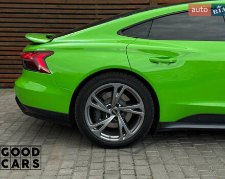 Зеленый Ауди e-tron GT, объемом двигателя 0 л и пробегом 58 тыс. км за 57000 $, фото 11 на Automoto.ua