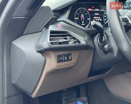 Зеленый Ауди e-tron GT, объемом двигателя 0 л и пробегом 52 тыс. км за 63700 $, фото 15 на Automoto.ua