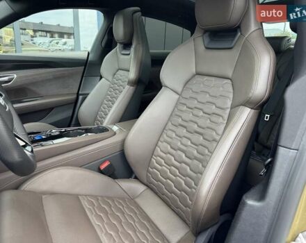 Зеленый Ауди e-tron GT, объемом двигателя 0 л и пробегом 52 тыс. км за 63700 $, фото 19 на Automoto.ua
