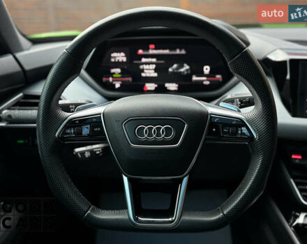 Зеленый Ауди e-tron GT, объемом двигателя 0 л и пробегом 58 тыс. км за 57000 $, фото 30 на Automoto.ua