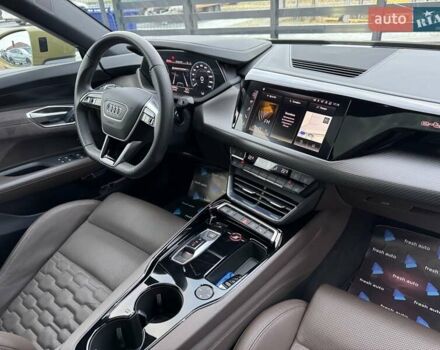 Зеленый Ауди e-tron GT, объемом двигателя 0 л и пробегом 52 тыс. км за 63700 $, фото 40 на Automoto.ua